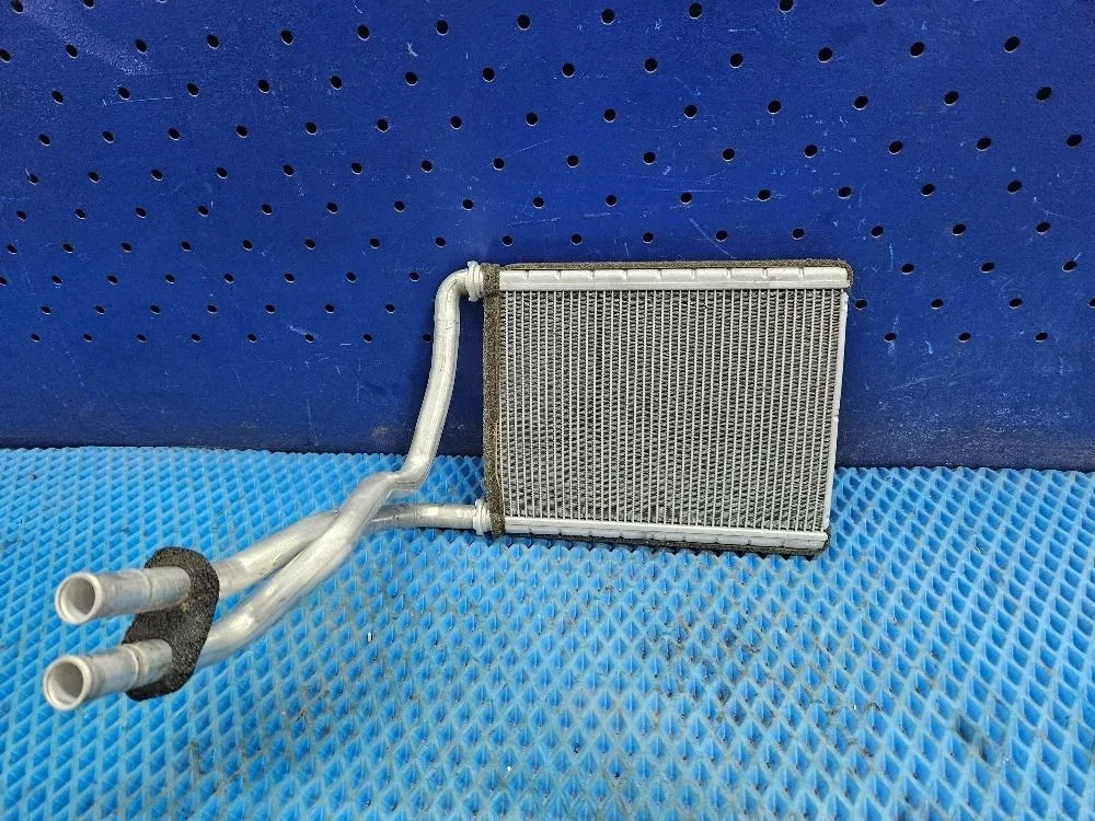 Радиатор отопителя Toyota Avensis T250 рестайлинг (2006—2009) б.у