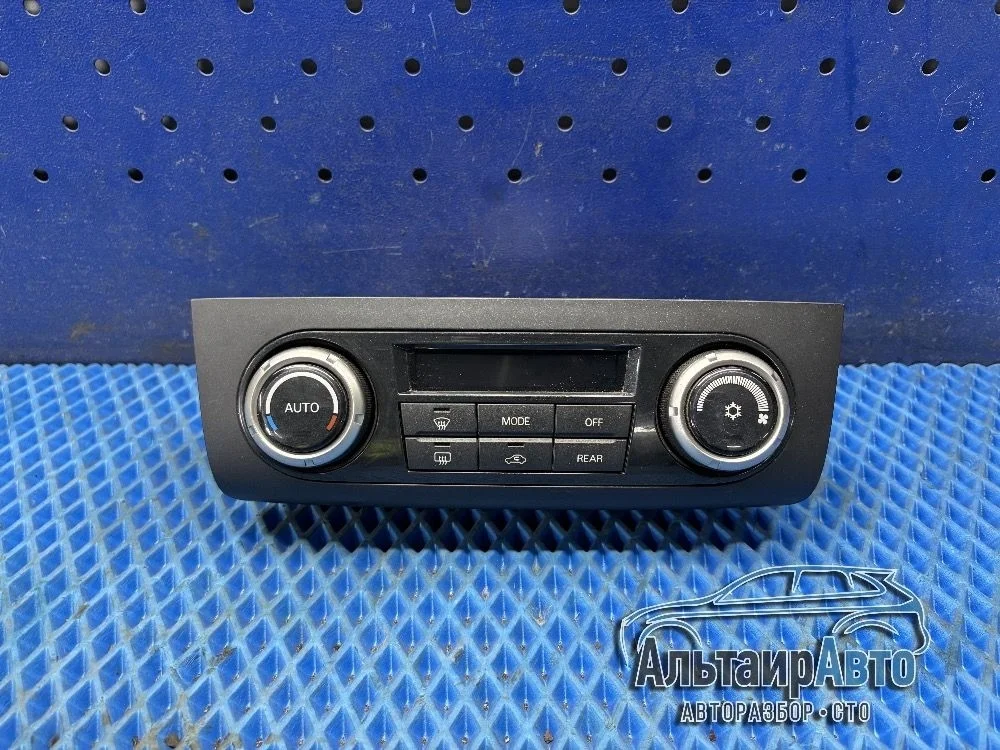 Блок управления отопителем Mitsubishi Pajero IV (2006—2011) Mitsubishi Pajero IV (2006—2011) V98W 7820A269XA