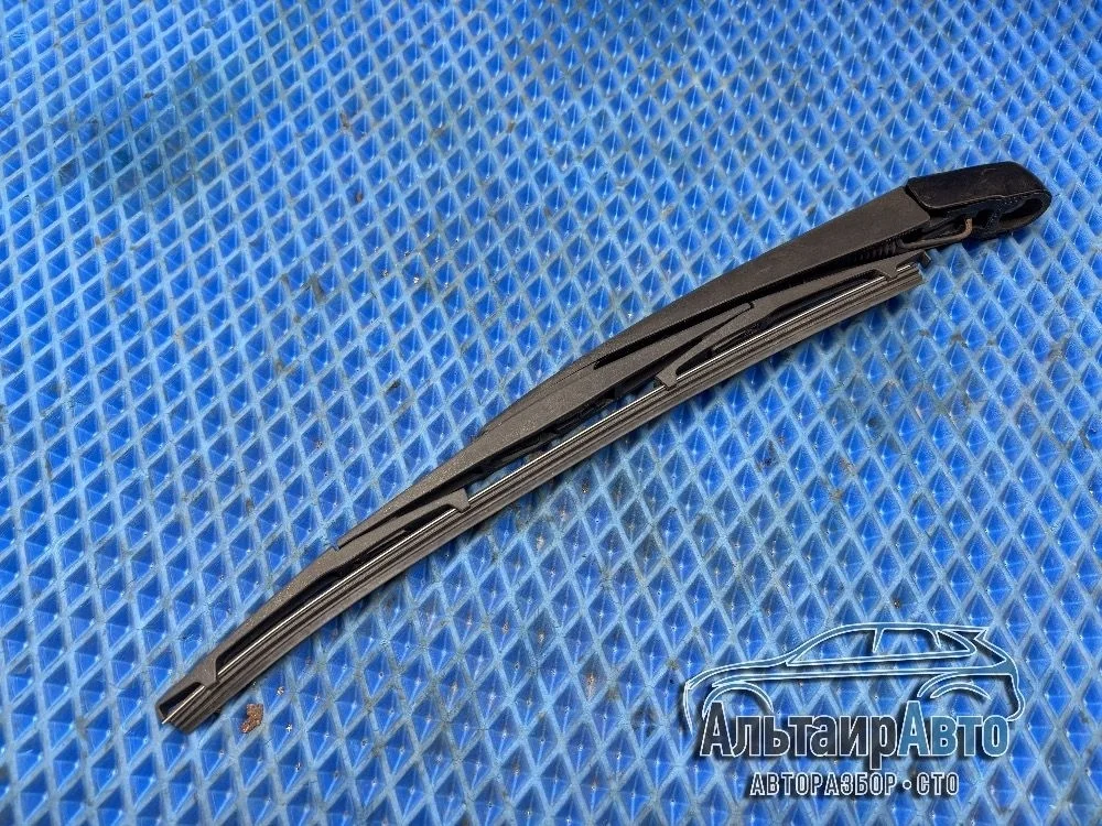 Поводок стеклоочистителя Mitsubishi Pajero IV (2006—2011) Mitsubishi Pajero IV (2006—2011) V98W 8253A029