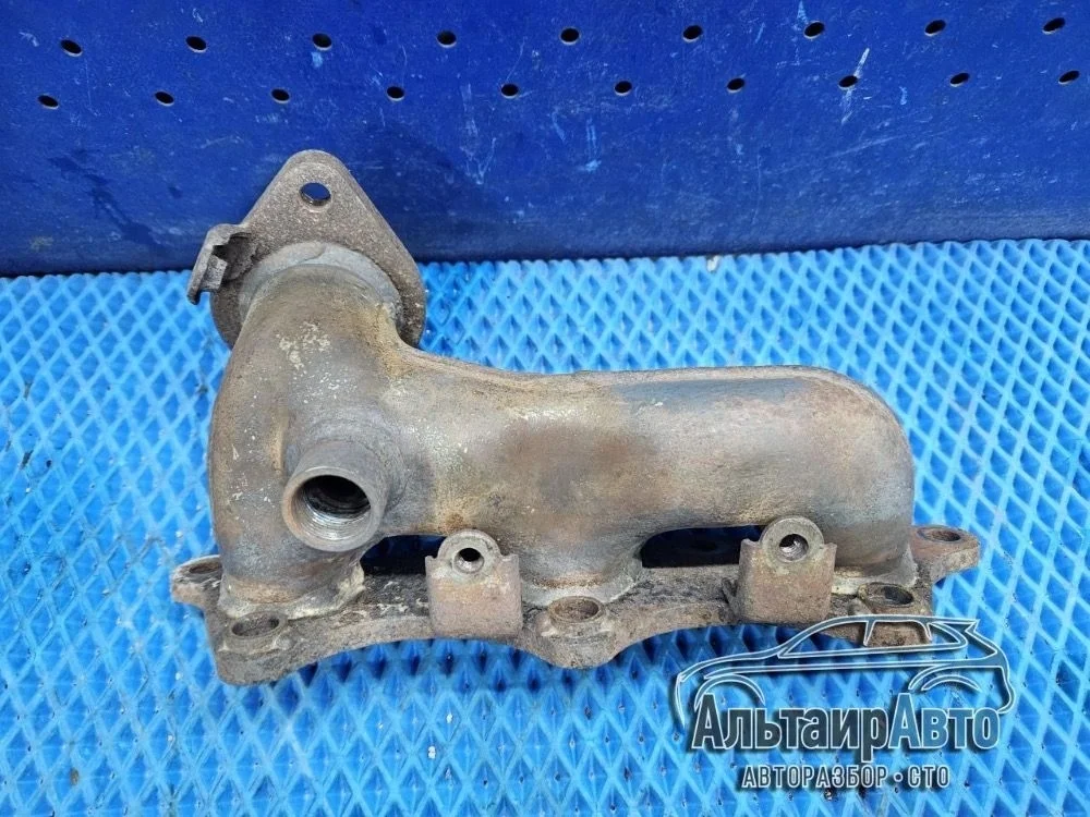 Коллектор выпускной Mitsubishi Pajero IV (2006—2011) б.у