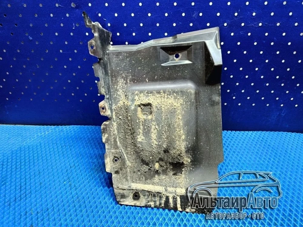 Локер задний правый Mitsubishi Pajero IV рестайлинг (2011—2014) б.у