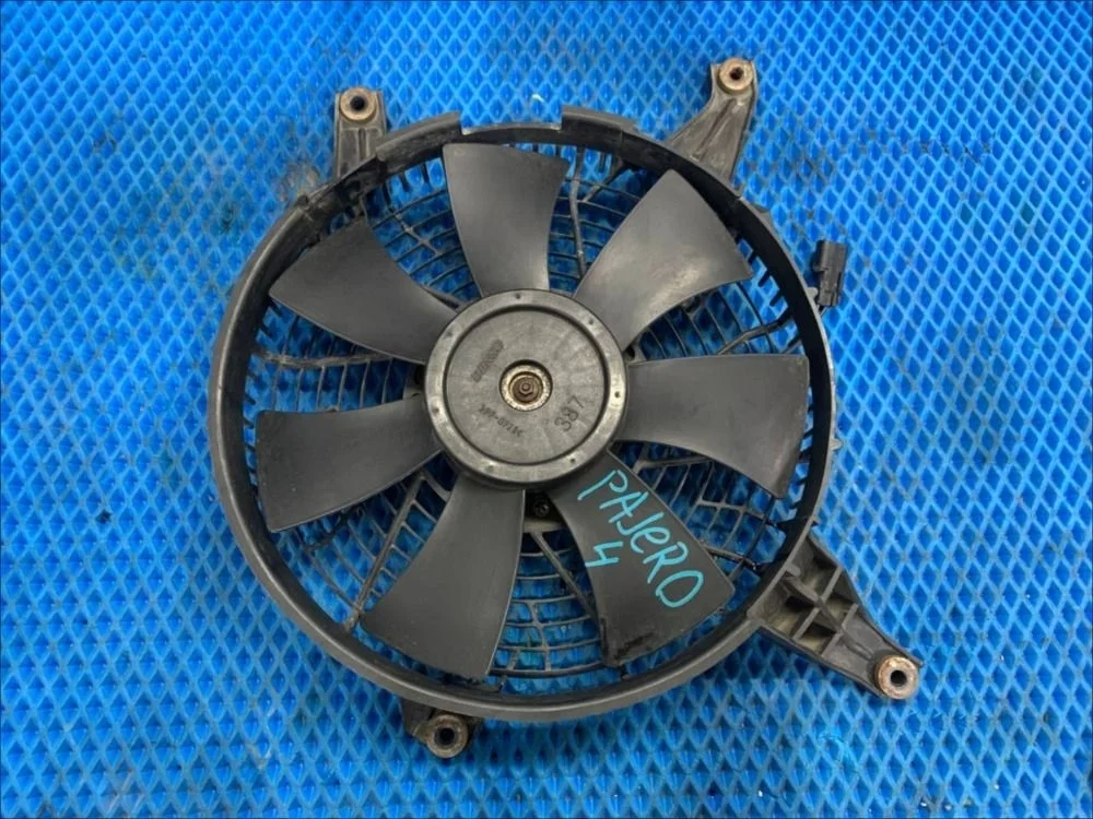 Вентилятор радиатора Mitsubishi Pajero IV рестайлинг (2011—2014) Mitsubishi Pajero IV рестайлинг (2011—2014) V93W V97W V98W MR568284