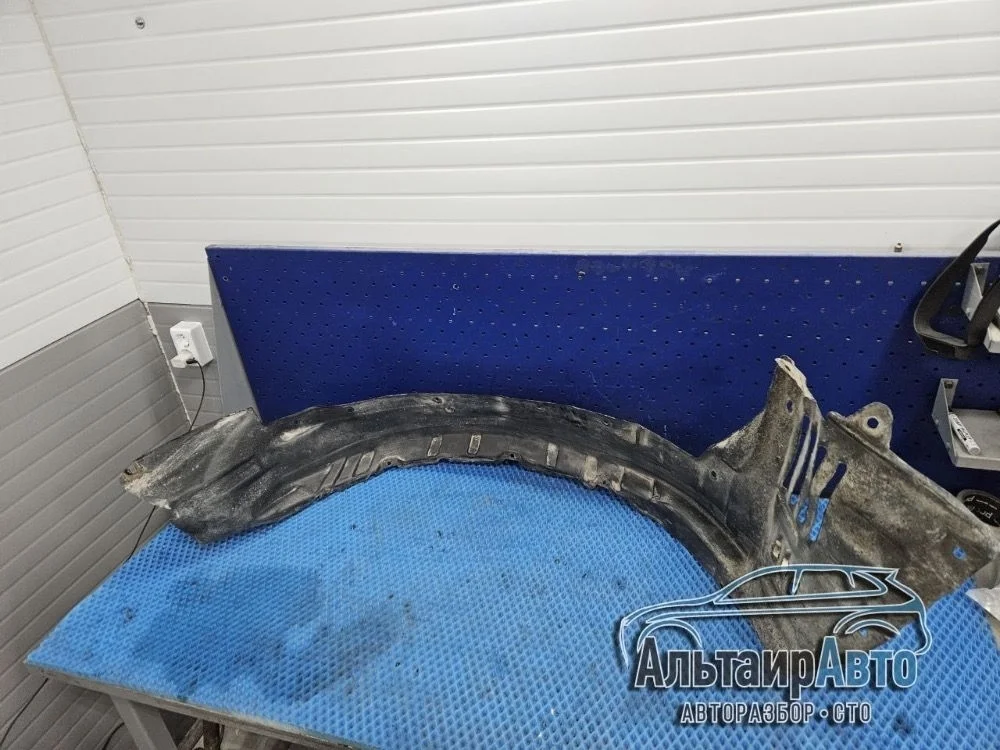 Локер передний левый Mitsubishi Pajero IV рестайлинг (2011—2014) б.у