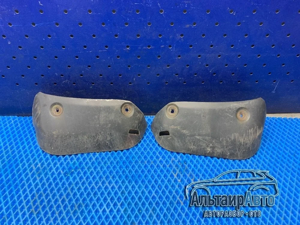 Брызговик задний левый Mitsubishi Pajero IV (2006—2011) Mitsubishi Pajero IV (2006—2011) V98W 7654A006