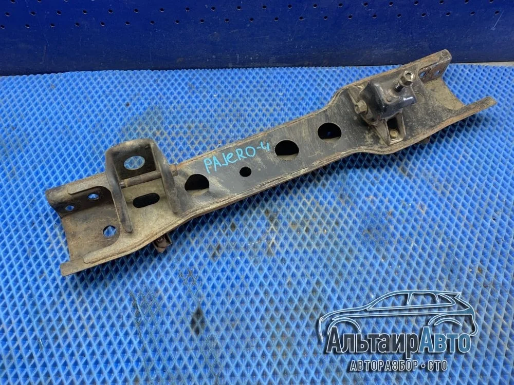 Балка передняя продольная Mitsubishi Pajero III (1999—2003) б.у