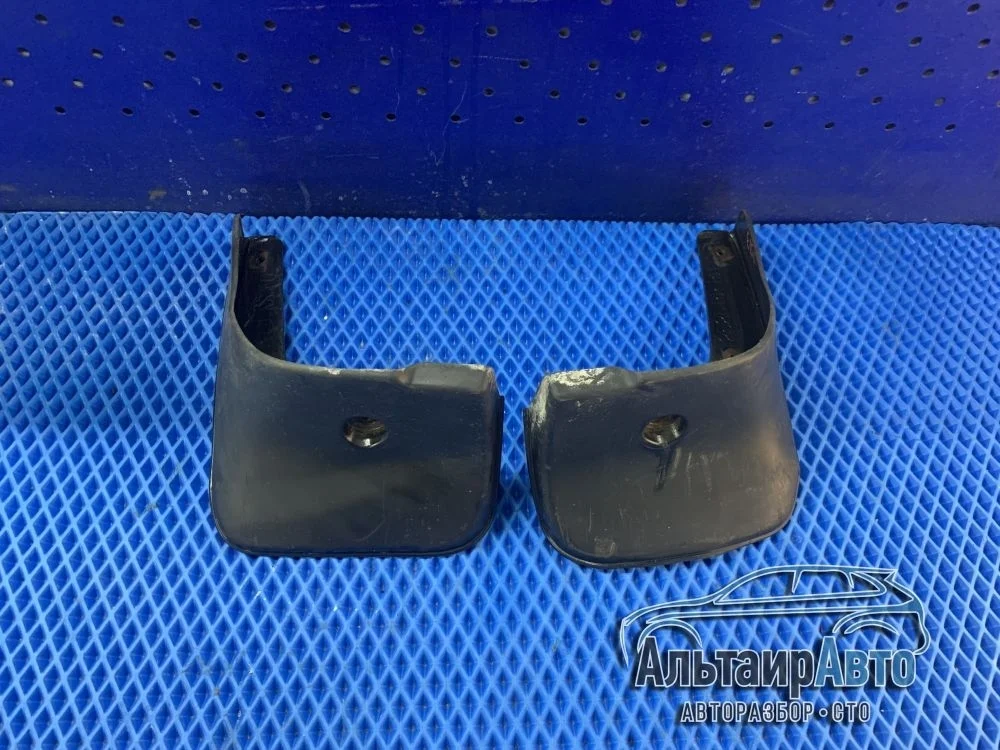 Брызговики задние Toyota Corolla X (2006—2010) б.у