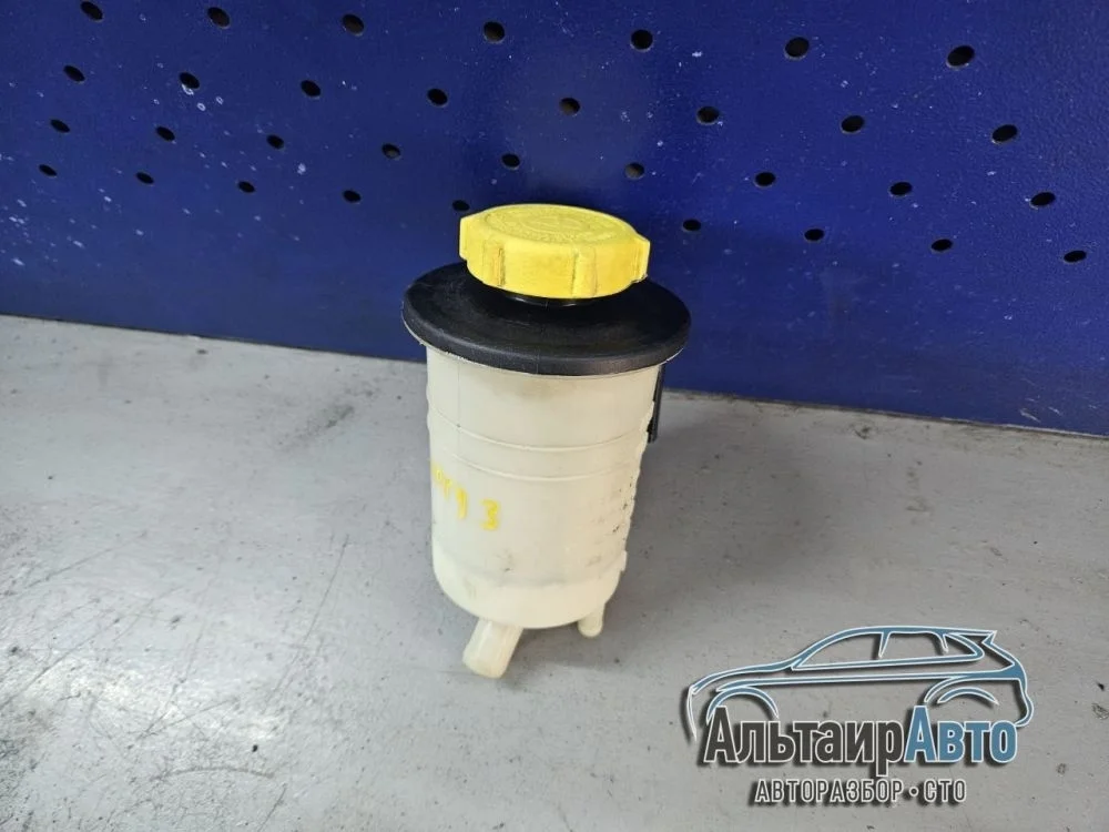 Бачок гидроусилителя Land Rover Discovery III (2004—2009) Land Rover Discovery III (2004—2009) L319 qfx500060