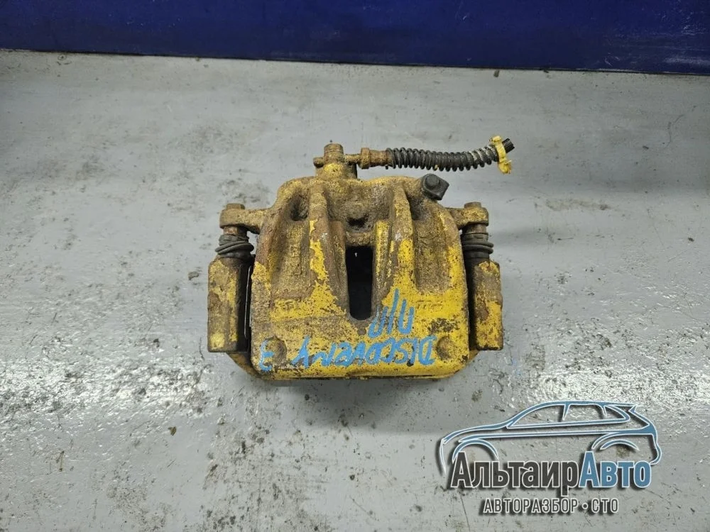 Суппорт тормозной передний правый Land Rover Discovery III (2004—2009) б.у