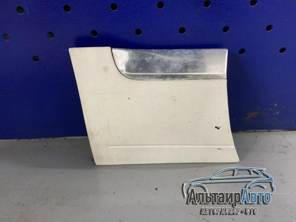 Молдинг крыла Volkswagen Touareg I (2002—2006) Volkswagen Touareg I (2002—2006)  7L6854959a