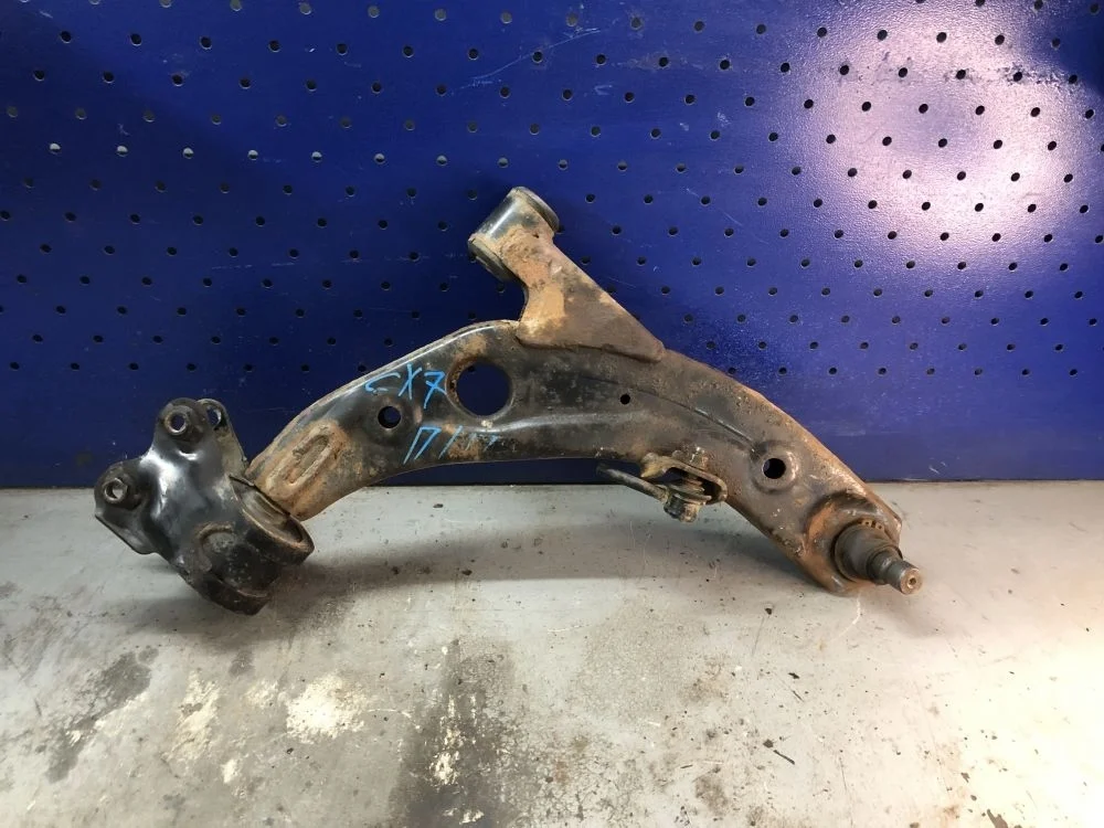 Рычаг передний правый Mazda CX-7 I рестайлинг (2009—2012) б.у