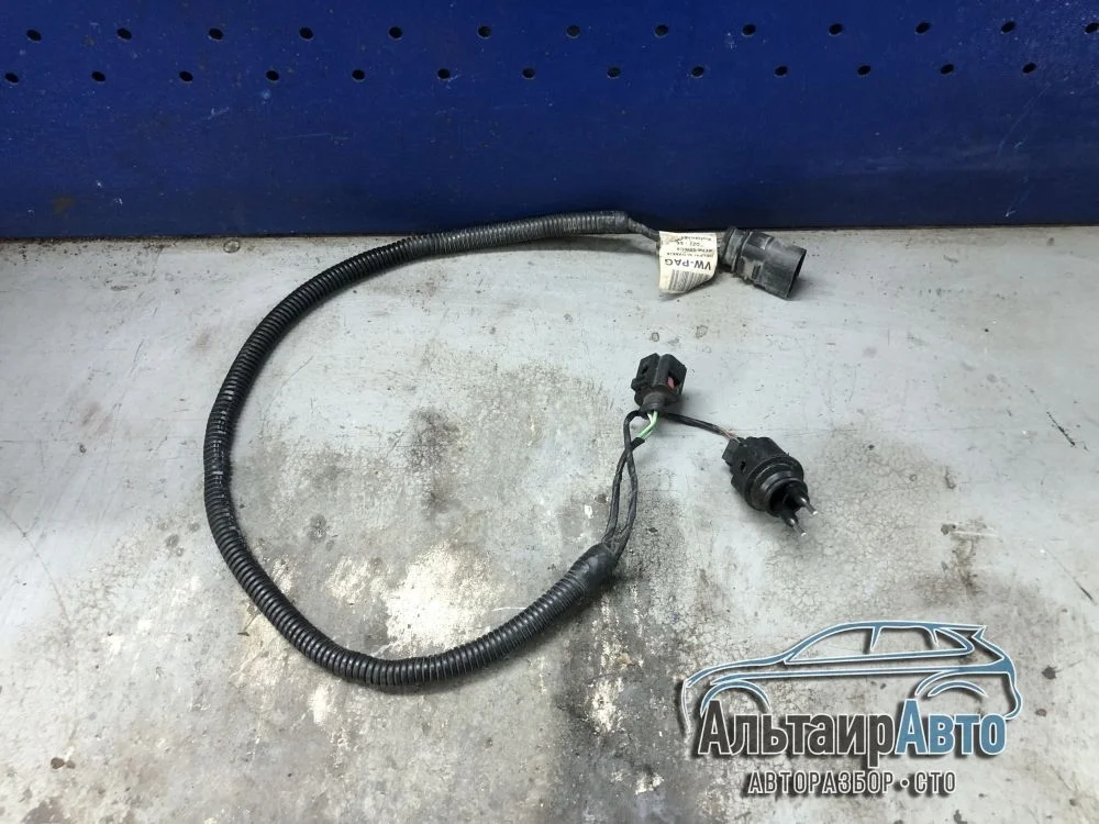 Датчик уровня в бачок омывателя Volkswagen Touareg I (2002—2006) б.у