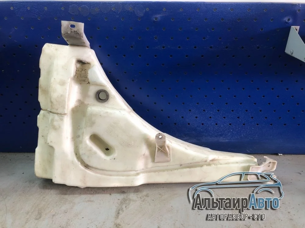 Бачок омывателя стекла лобового Volkswagen Touareg I (2002—2006) б.у