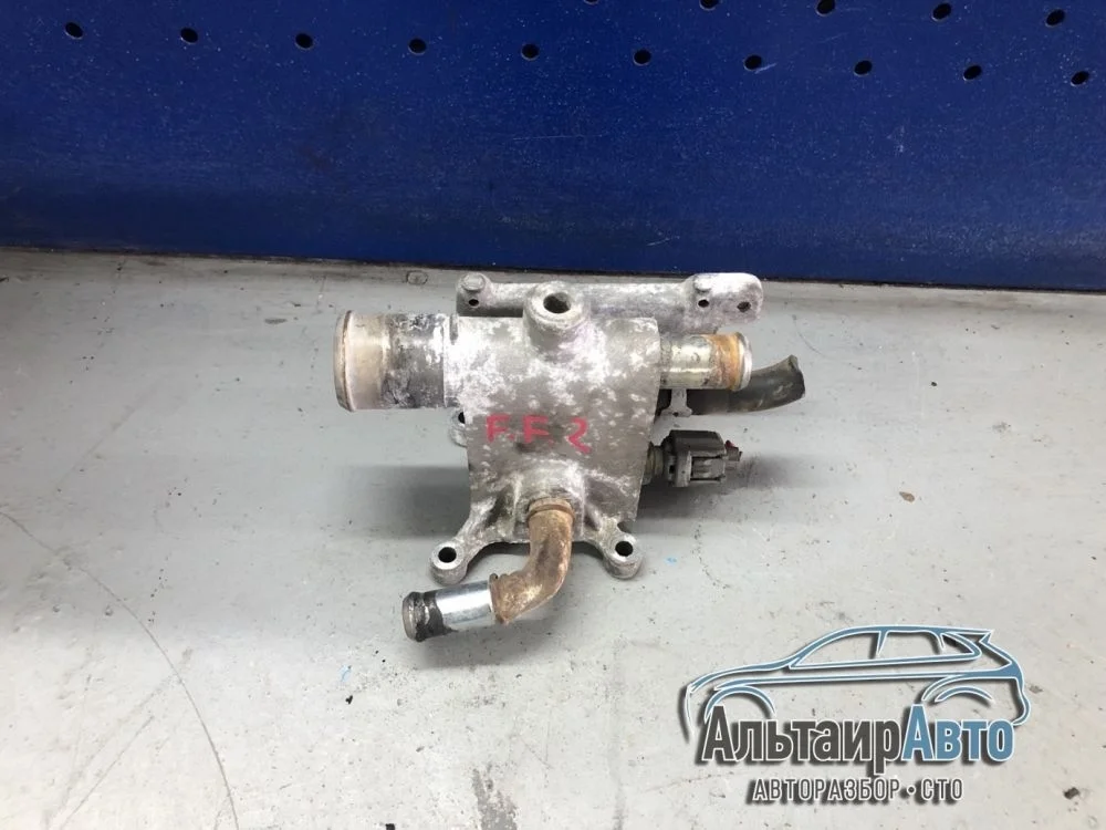 Тройник системы охлаждения Ford Focus II (2005—2008) б.у