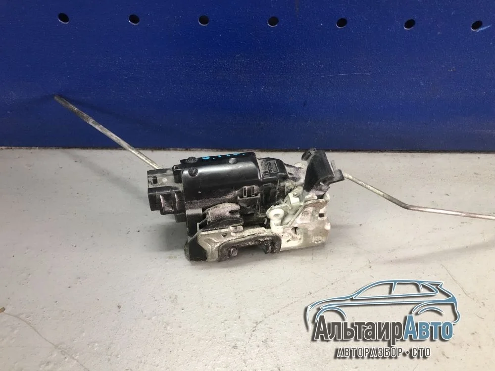 Замок двери задней правой Renault Logan I рестайлинг (2009—2015)