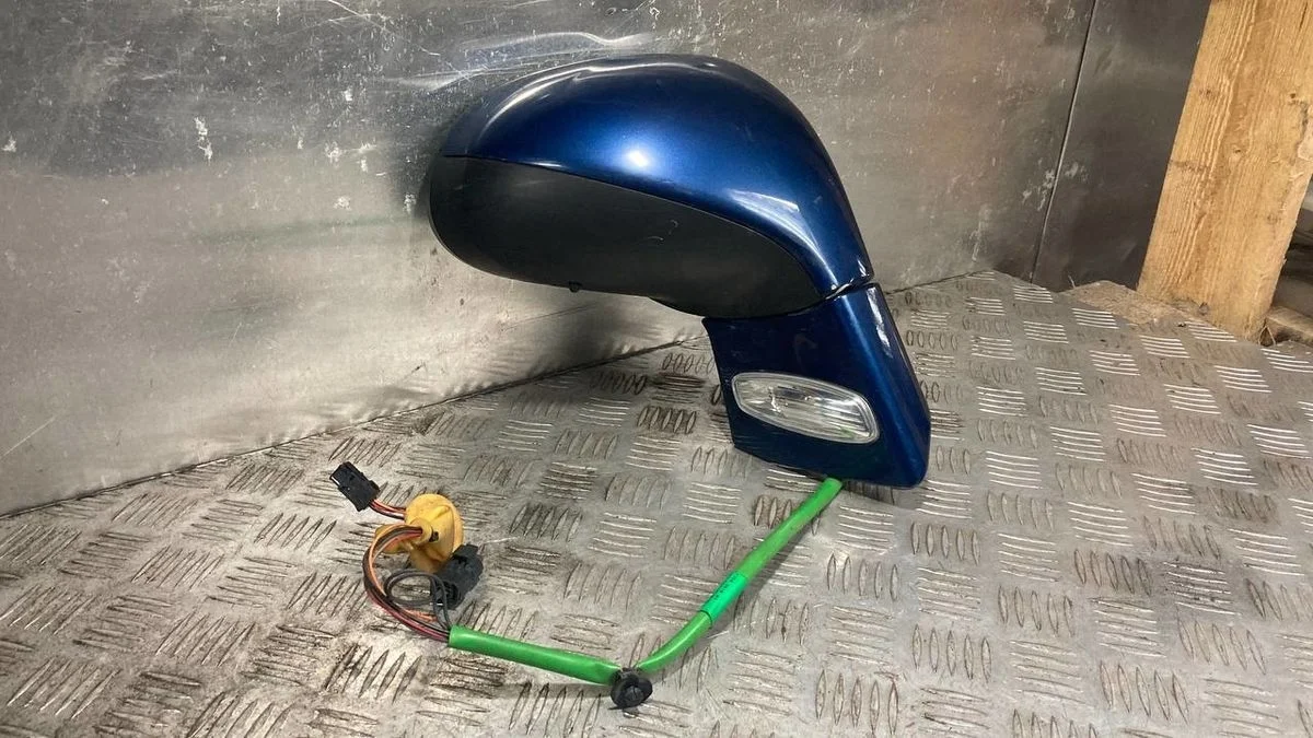 Зеркало правое электрическое Peugeot 308 I (2007—2011) б.у