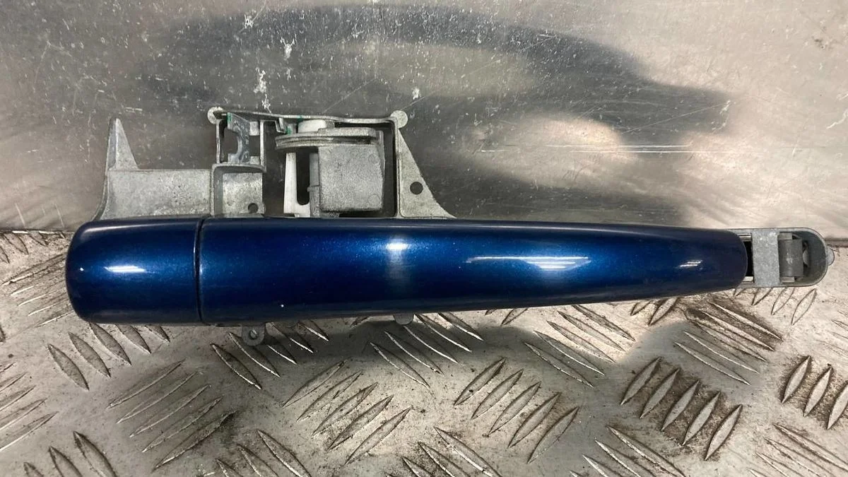 Ручка двери наружная Peugeot 308 I (2007—2011) б.у