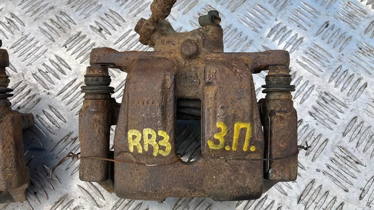 Суппорт тормозной задний Land Rover Range Rover III рестайлинг (2005—2009) б.у