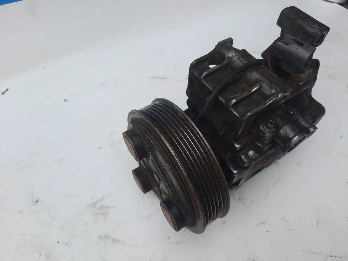 Компрессор кондиционера Mazda 6 GG (2002—2005) Mazda 6 GG (2002—2005)  GJ6A-61-K00B