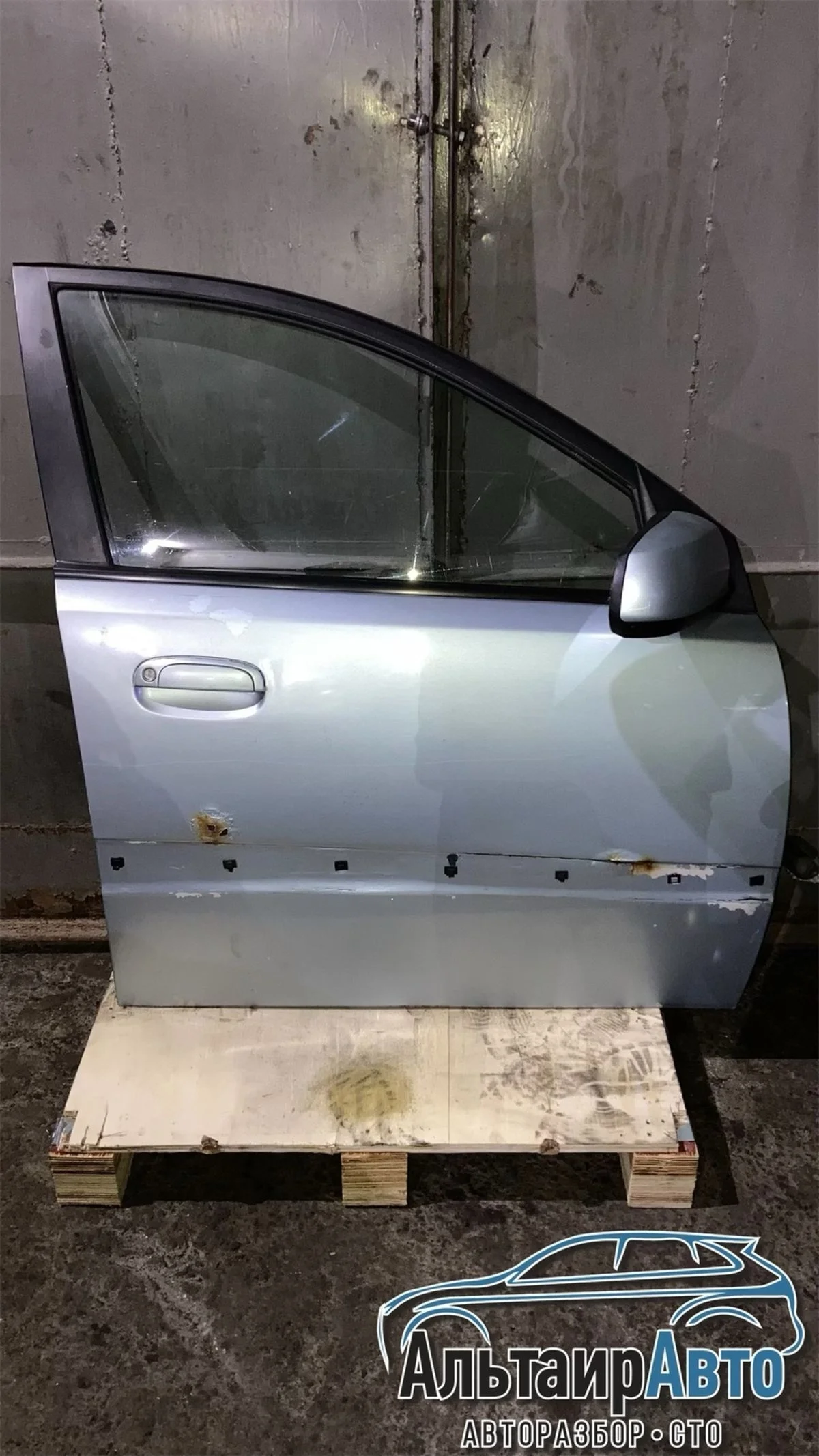 Дверь передняя правая Kia Rio II (2005—2009) б.у