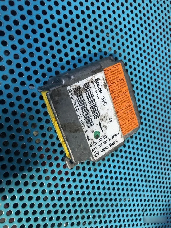 Блок управления AIR BAG Mercedes-Benz C-класс W202/S202 (1993—1997) б.у