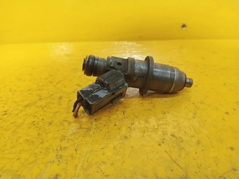 Форсунка топливная MITSUBISHI Pajero 3 2000-2006