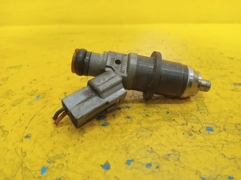 Форсунка топливная MITSUBISHI Pajero 3 2000-2006