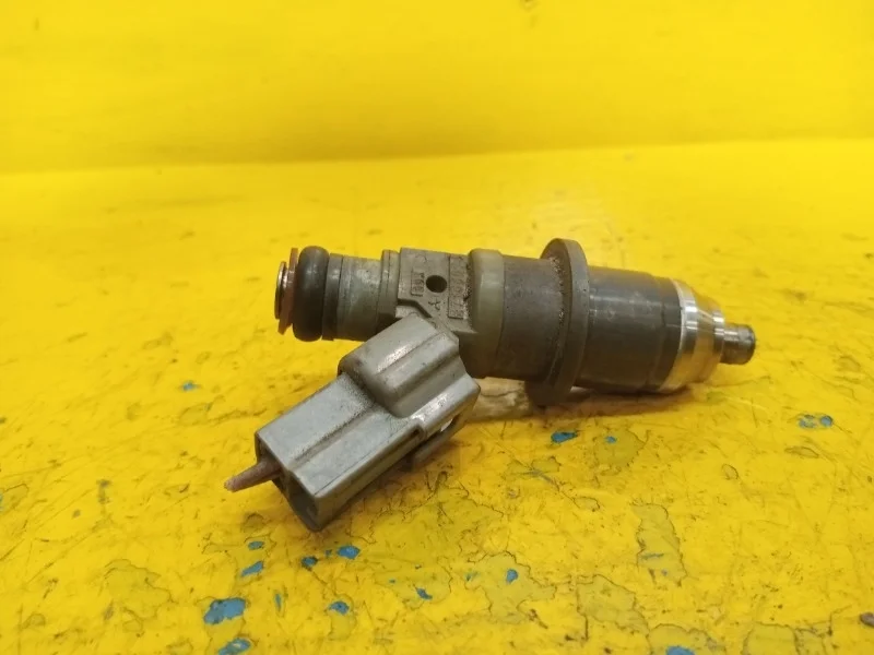 Форсунка топливная MITSUBISHI Pajero 3 2000-2006