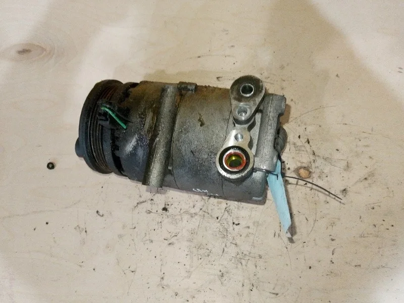Компрессор кондиционера Ford Focus 2 2005-2011