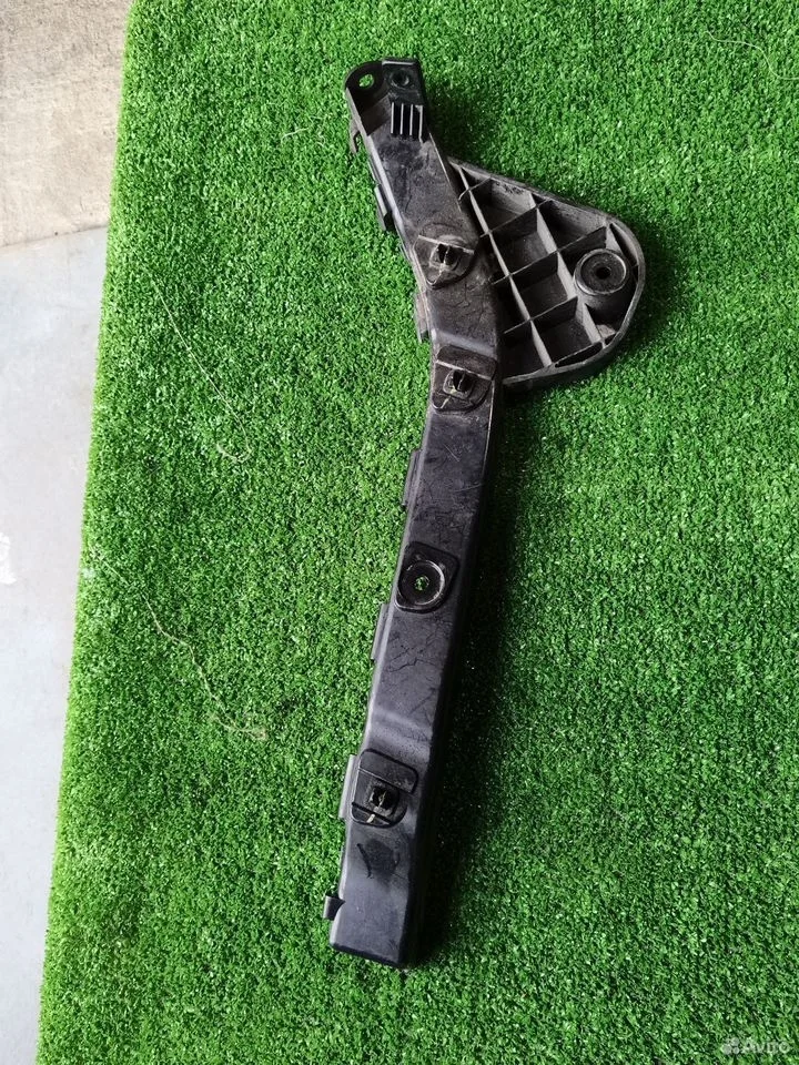 Кронштейн заднего бампера правый kia ceed 1 ed