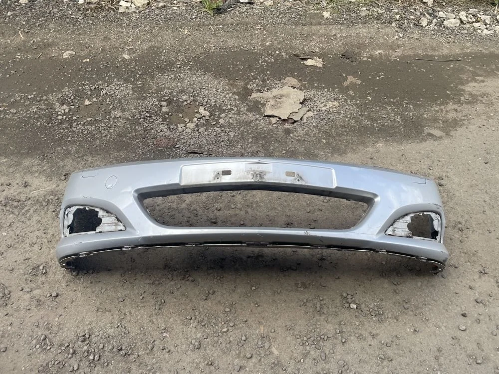 бампер передний opel astra H GTC