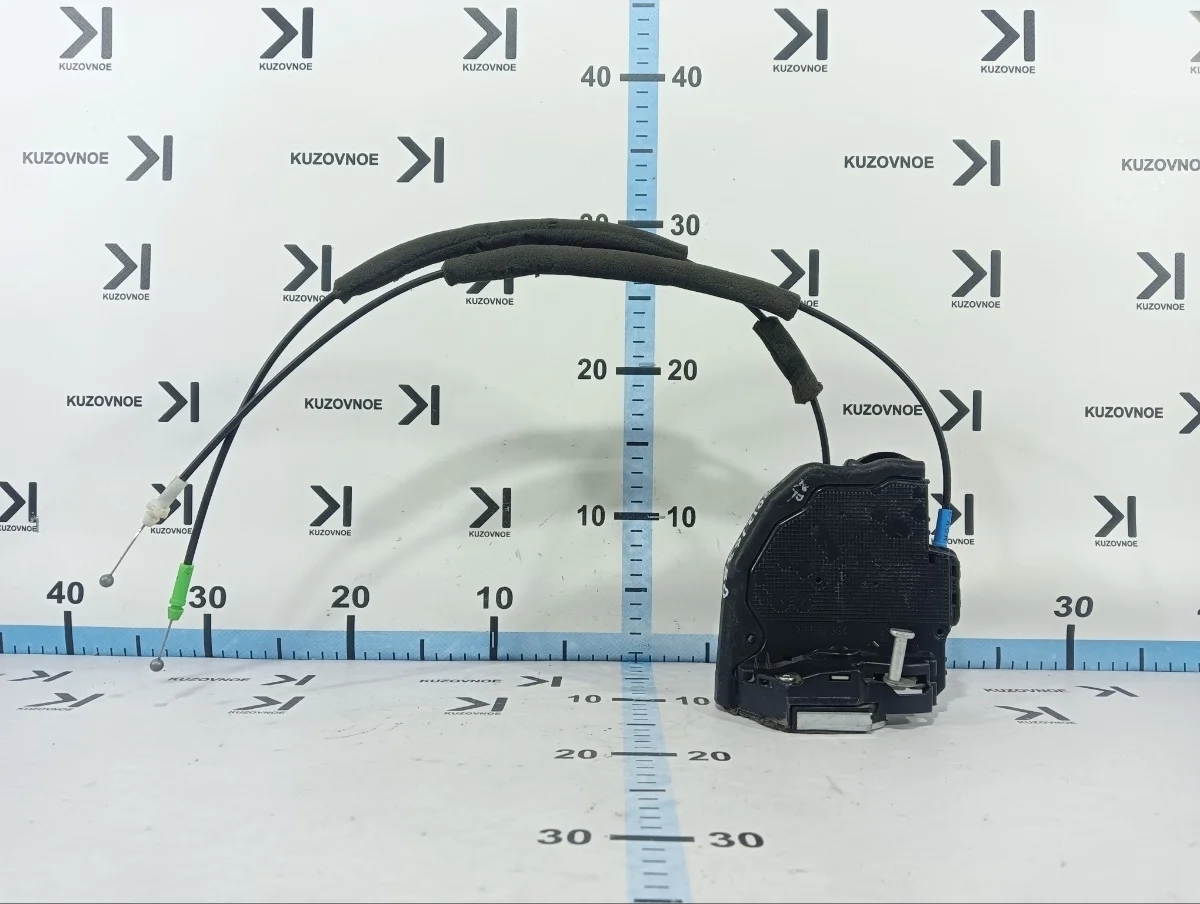 Замок двери Toyota Camry 2015 XV55