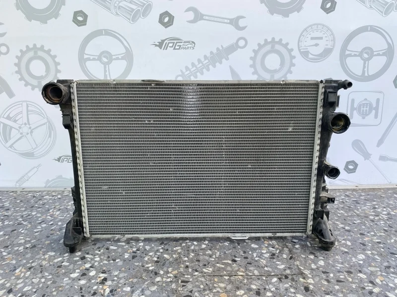 Радиатор основной Mercedes-benz 2014 W212