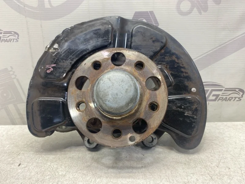 Поворотный кулак передний левый Mercedes-benz 2014 W212