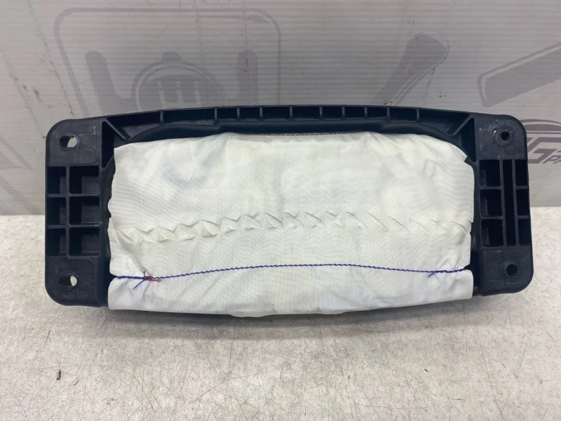 Подушка безопасности в торпеду Mercedes-benz 2016 W246