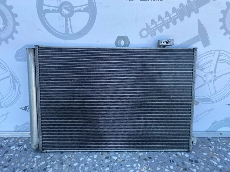 Радиатор кондиционера Mercedes-benz 2013 W212