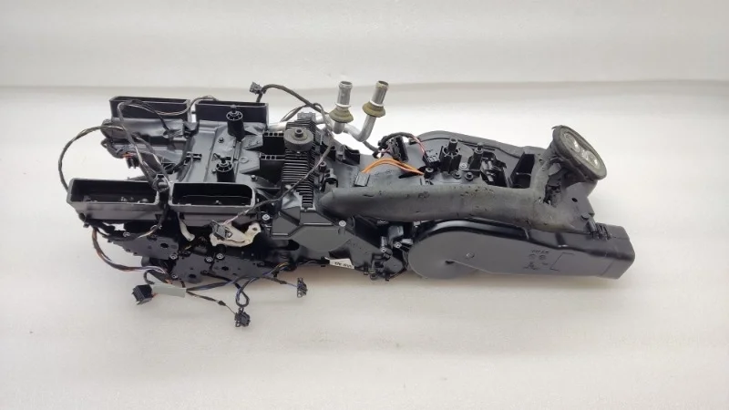 Корпус отопителя Audi Q8 2019 4MN