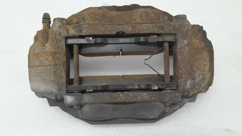 Суппорт тормозной Lexus LX570 2017 J200