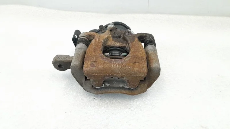 Суппорт тормозной Nissan X-Trail 2019 T32