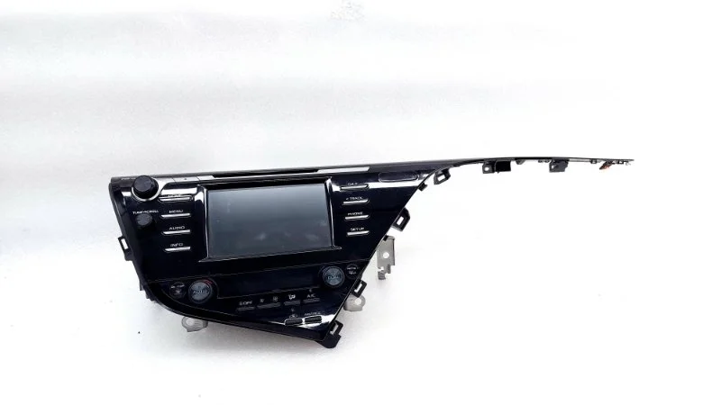 Магнитола Toyota Camry 2021 70