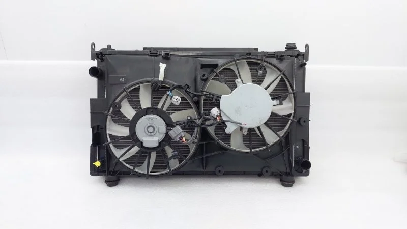 Кассета радиаторов Toyota RAV4 2017 44