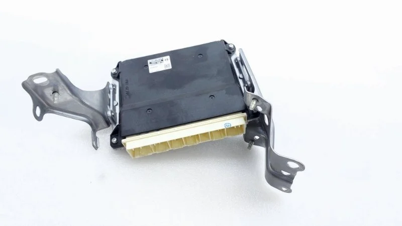 Блок управления двигателем Toyota Highlander 2011 XU40