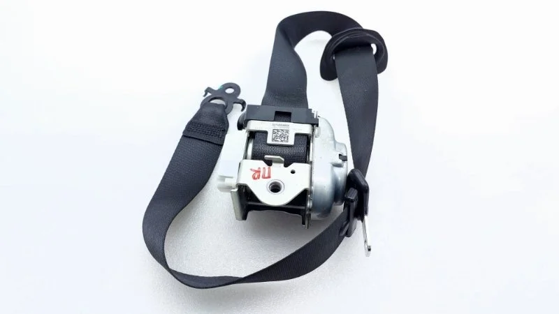 Ремень безопасности пиропатроном BMW 5-Series 2018 G30