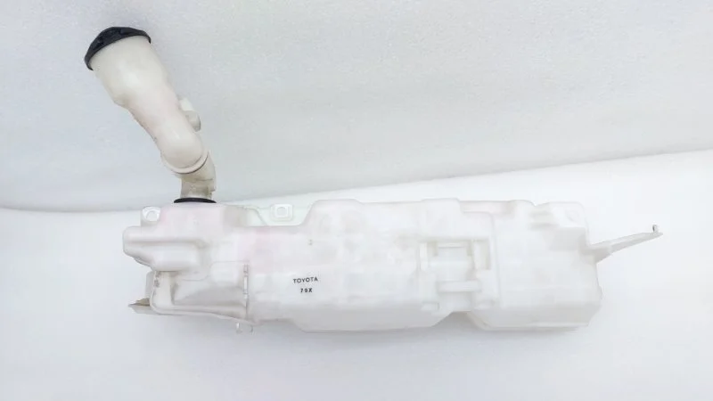 Бачок омывателя Lexus LX450d 2017 VDJ201