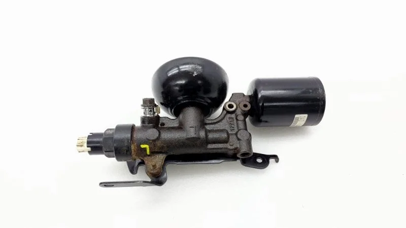 Гидроаккумулятор подвески Lexus LX450d 2017 VDJ201