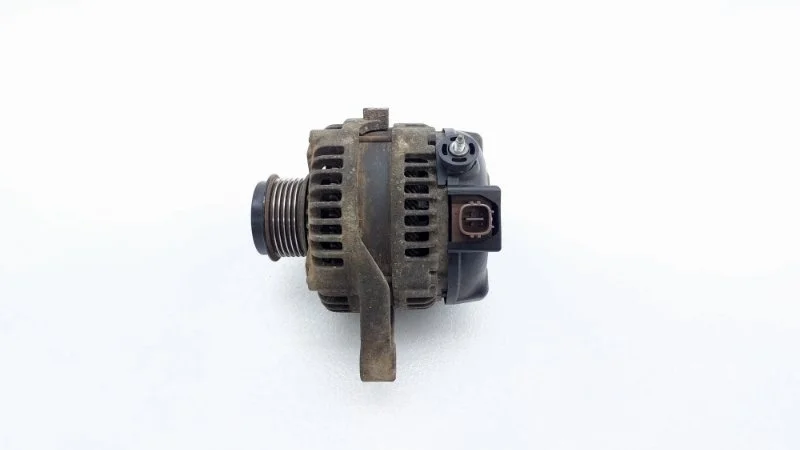 Генератор Toyota Venza 2013 AGV15