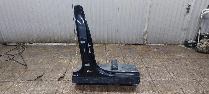 Порог со стойкой BMW X5M 2016 F85