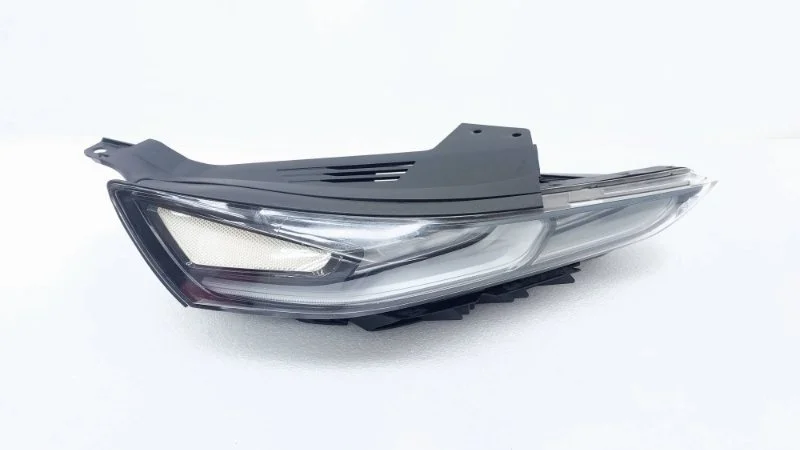 Ходовые огни Hyundai Santa Fe 2020 TM