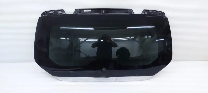 Стекло двери багажника Mercedes-Benz V-Class 2017 W447