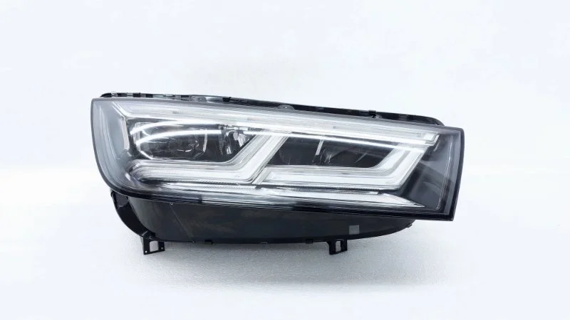 Фара Audi Q5 2017 FYB