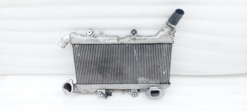 Интеркулер Toyota Land Cruiser 2014 VDJ200